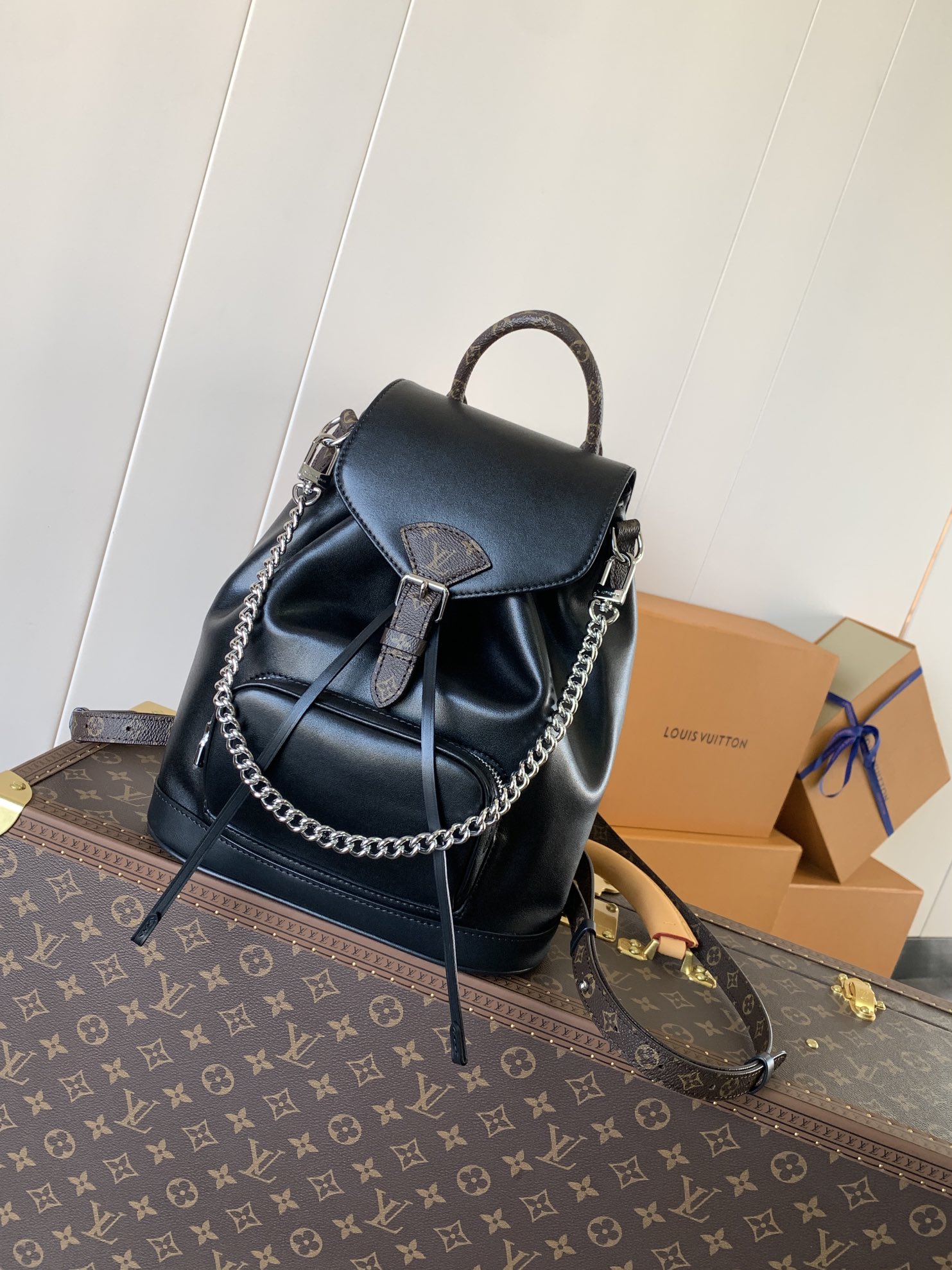 Louis Vuitton LV Classic Handbag Monogram Empreinte Gift Box Included Fashion Statement Designer Bag